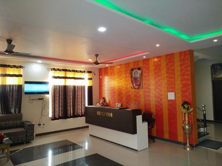 Hotelyashpalace Maihar Exterior foto